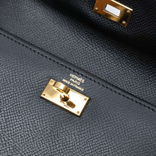 Hermès Kelly To Go Wallet Noir detail view
