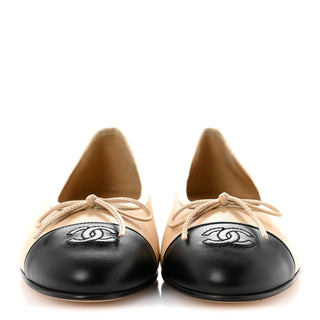 Chanel Classic Ballerina Beige / Black side view