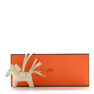 Hermès Rodeo Charm PM Craie detail view