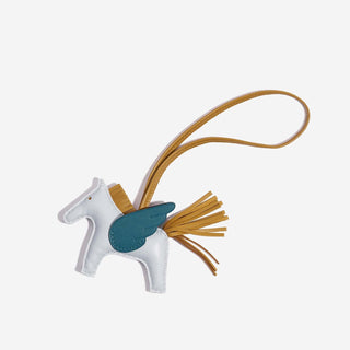 Hermès Rodeo Charm PM Sesame back view