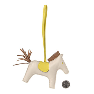 Hermès Rodeo Charm MM Nata side view