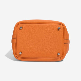 Hermès Picotin Lock 18 Orange detail view