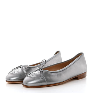 Chanel Ballet Flat Silver detail view