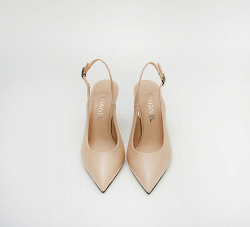 Chanel Classic Slingback Beige / Black