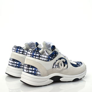 Chanel CC Tweed Sneaker Blue/White detail view