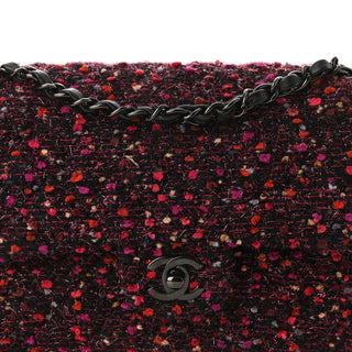 Chanel Classic Flap 25cm / Medium Tweed Multicolor detail view