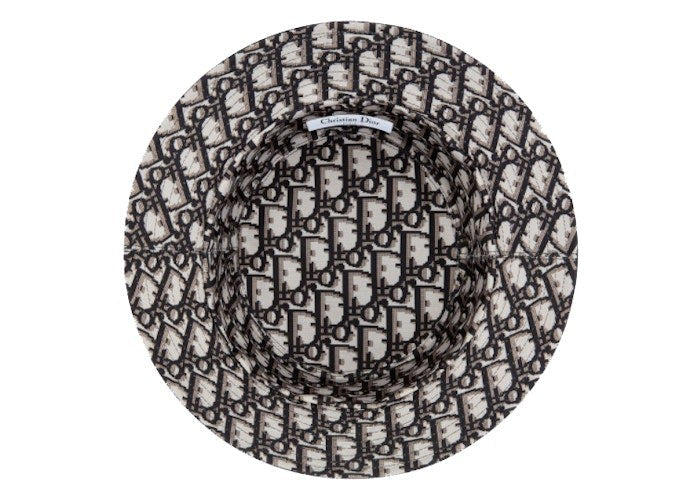 Dior D-Bobby Hat Black Oblique front view