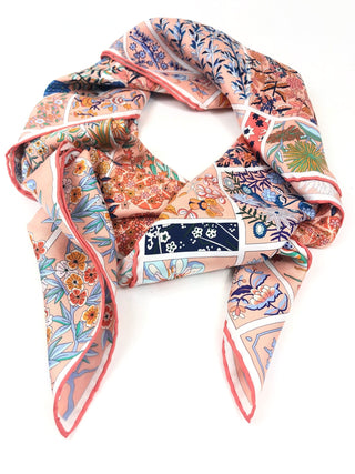 Hermès Silk Carré 90cm Cheval Surprise Pink front view