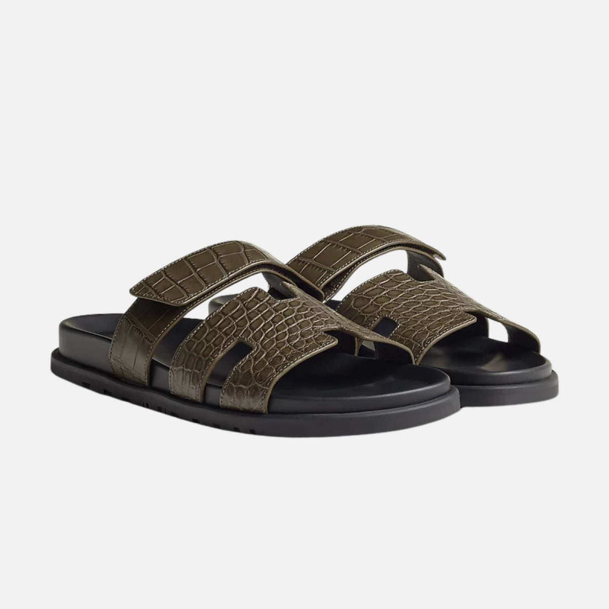 Hermès Men Chypre Sandal Vert toundra front view