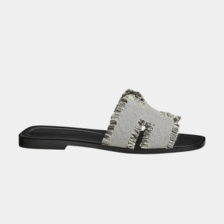 Hermès Women Oran Sandal Noir side view