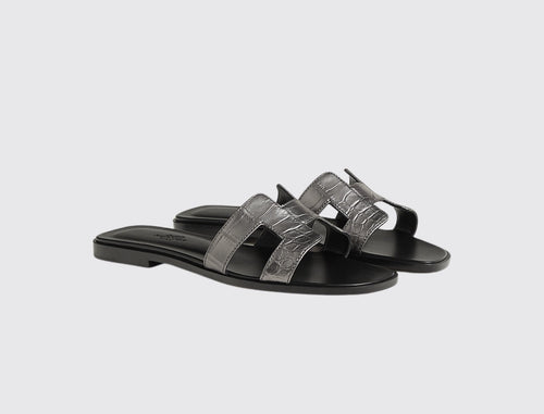 Hermès Women Oran Sandal Gris argenté (Mississippiensis alligator)