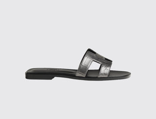 Hermès Women Oran Sandal Gris argenté side view