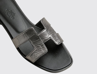 Hermès Women Oran Sandal Gris argenté top view