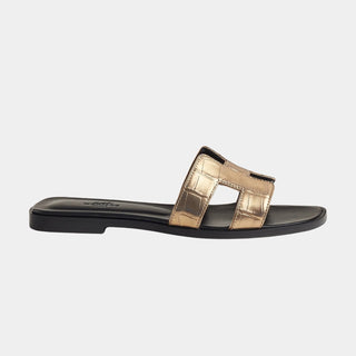 Hermès Women Oran Sandal Doré foncé side view