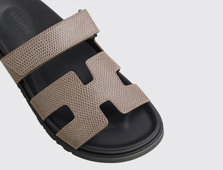 Hermès Women Chypre Sandal Étoupe back view