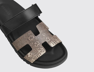 Hermès Women Chypre Sandal Ombre / Noir back view