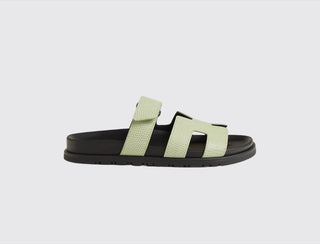 Hermès Women Chypre Sandal Vert de mer front view