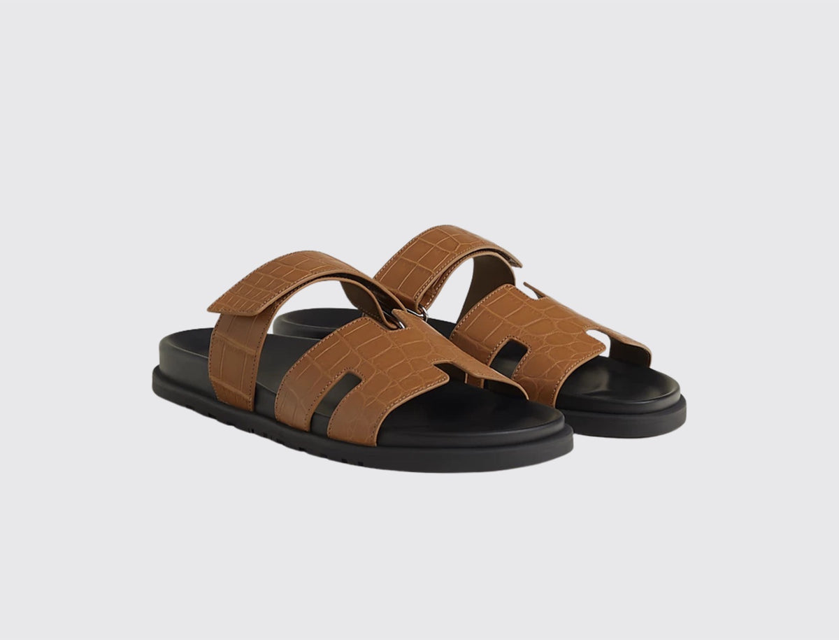 Hermès Women Chypre Sandal Brun fumé front view
