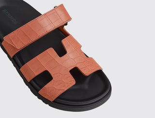 Hermès Women Chypre Sandal Rose bois de santal back view