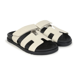 Hermès Women Chypre Sandal Beige glaise back view