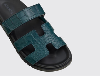 Hermès Women Chypre Sandal Vert mousse back view
