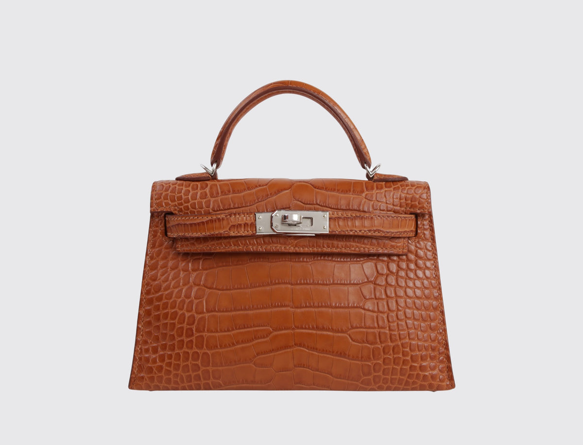 Hermès Mini Kelly II Gold front view