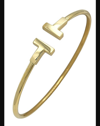 Tiffany T Wire Bracelet Yellow Gold detail view