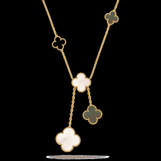 Van Cleef & Arpels Magic Alhambra detail view