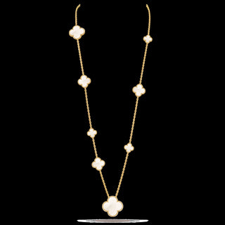 Van Cleef & Arpels Magic Alhambra front view
